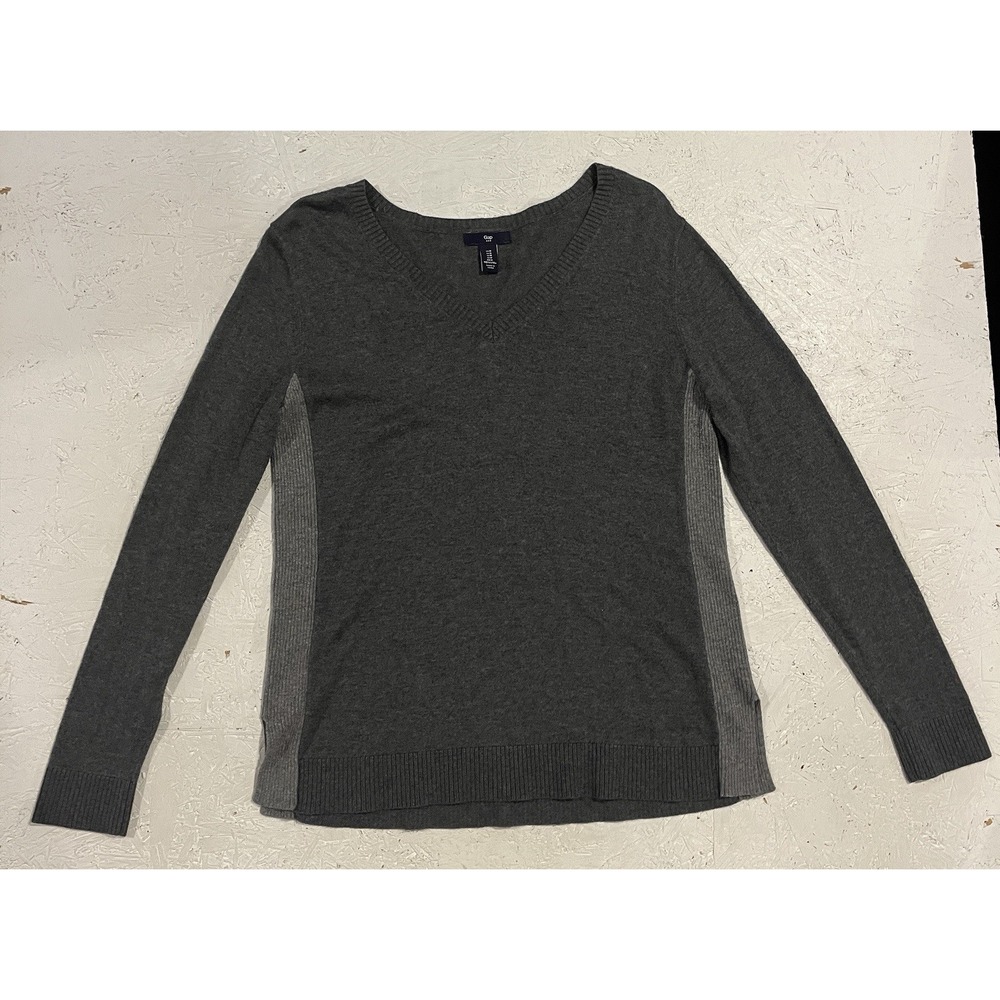 GAP Knit‎ Sweater Top Womens Size Medium Gray Long Sleeve V-Neck Stretch